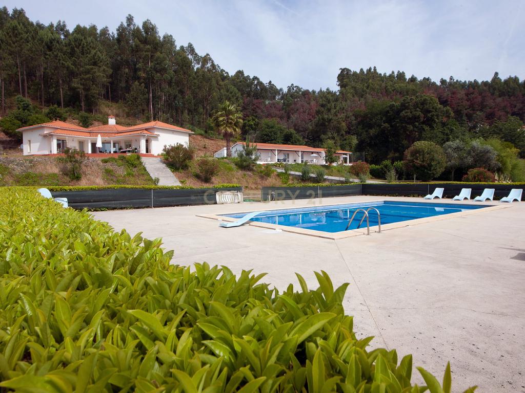 Moradia T3 + T2 térrea com anexo ,piscina,garagem e jardim com vistas panorâmicas numa localização única a 5 min. de V.N de Poiares - Image 26
