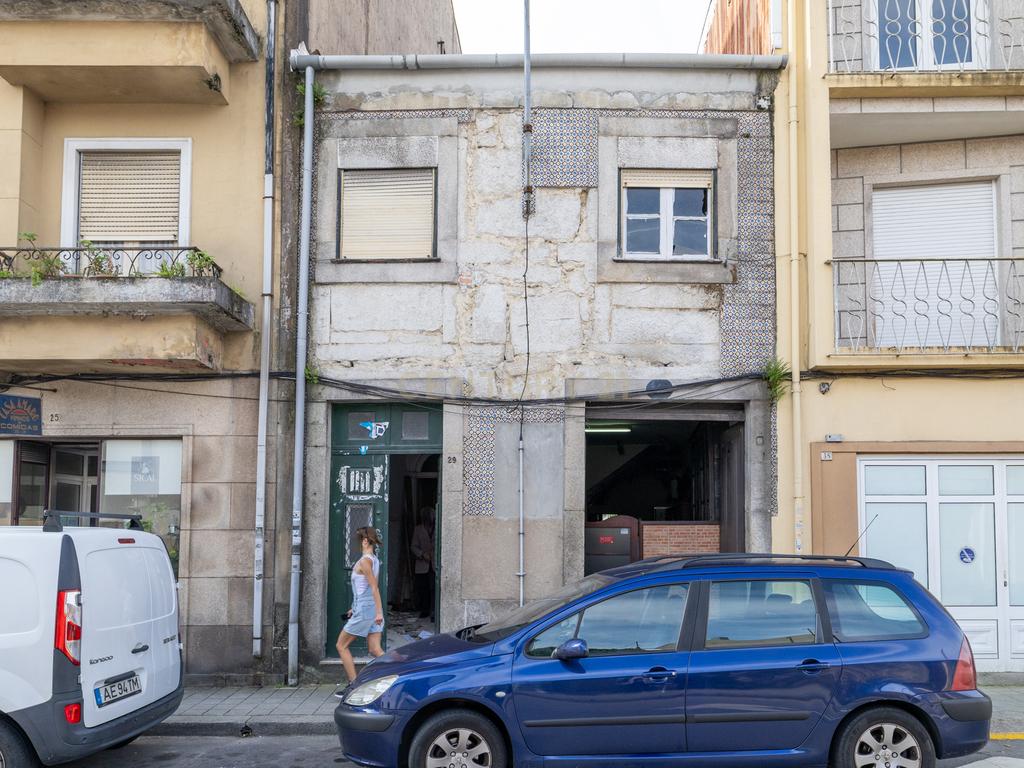 Moradia à Venda no Coração do Porto - Image 1