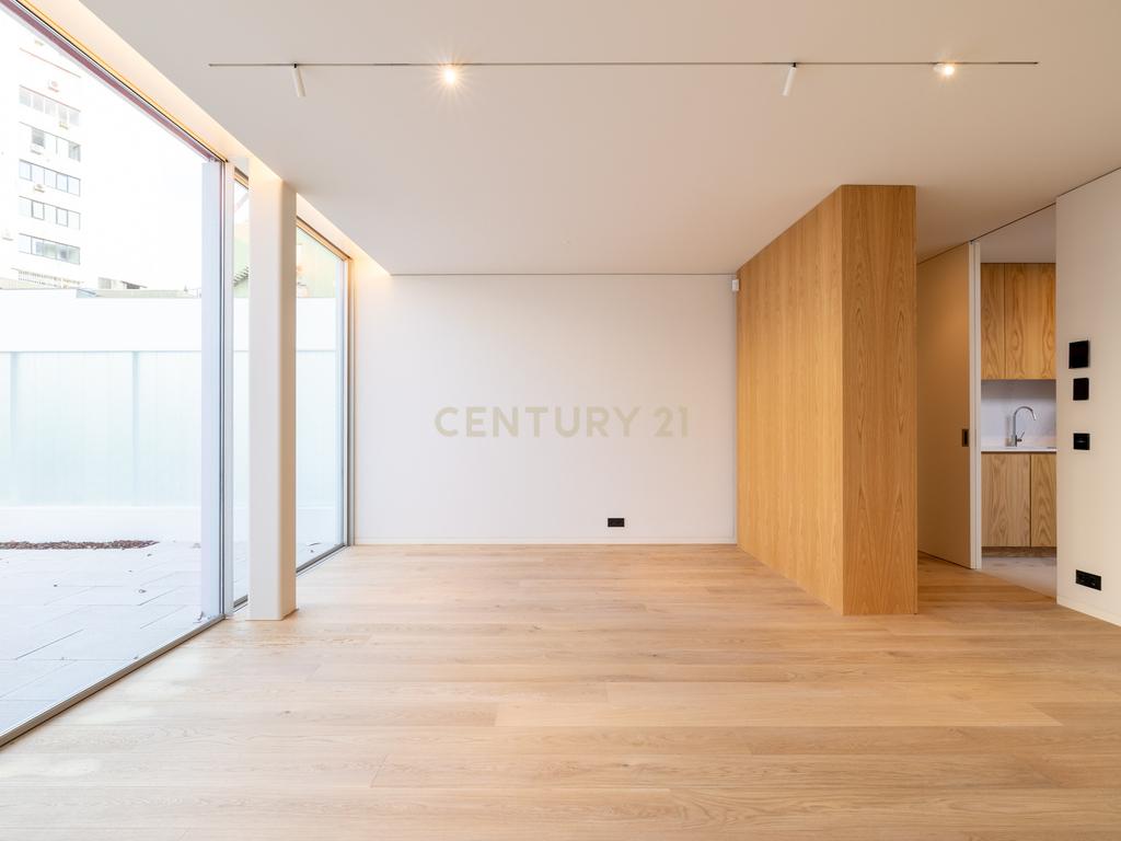 Apartamento T2 Condomínio Enlight, Avenida da Boavista - Image 15