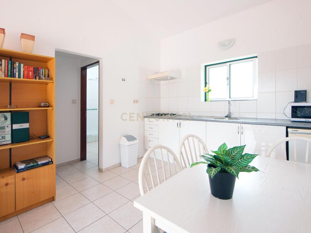 Moradia T3 + T2 térrea com anexo ,piscina,garagem e jardim com vistas panorâmicas numa localização única a 5 min. de V.N de Poiares - Image 35