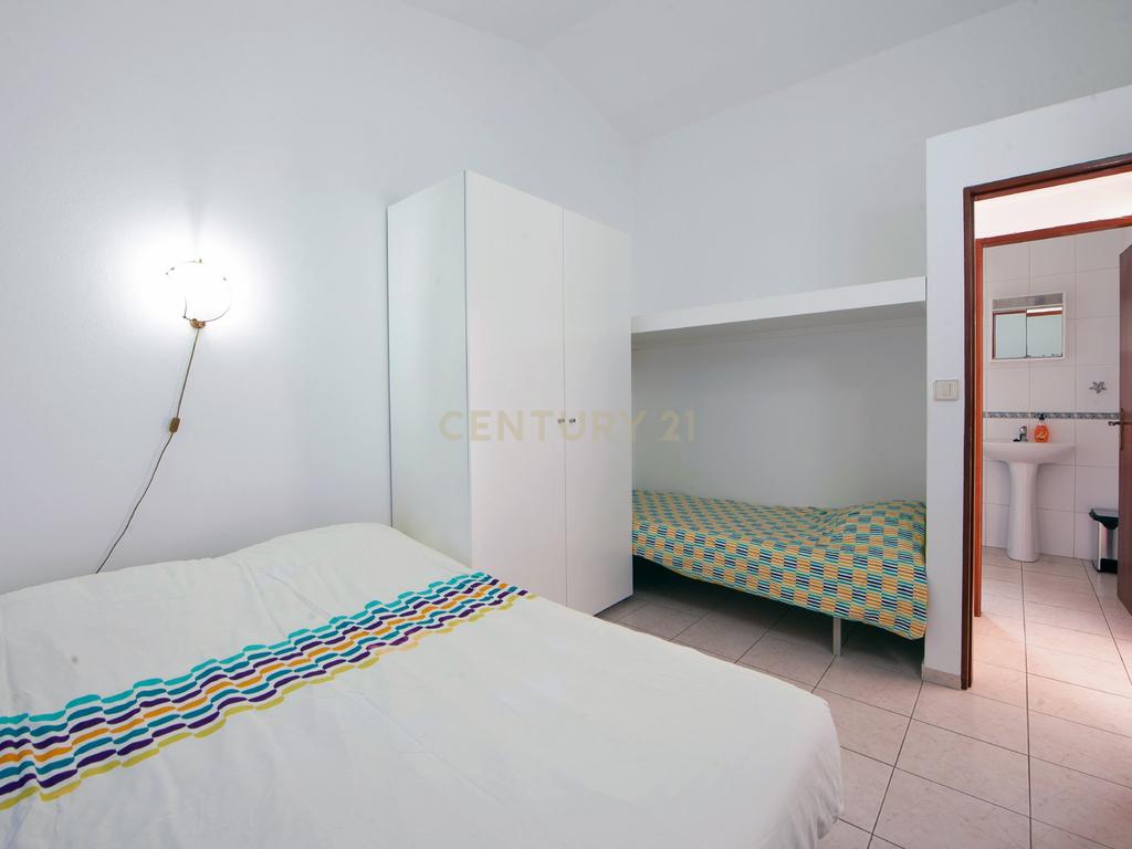 Moradia T3 + T2 térrea com anexo ,piscina,garagem e jardim com vistas panorâmicas numa localização única a 5 min. de V.N de Poiares - Image 38