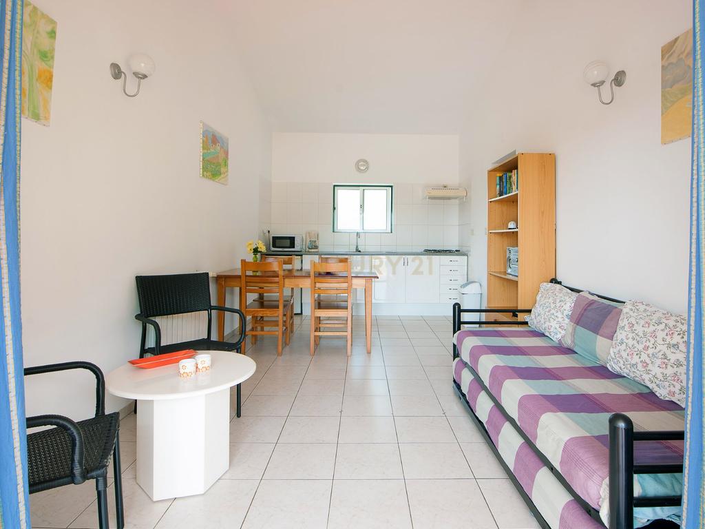 Moradia T3 + T2 térrea com anexo ,piscina,garagem e jardim com vistas panorâmicas numa localização única a 5 min. de V.N de Poiares - Image 41
