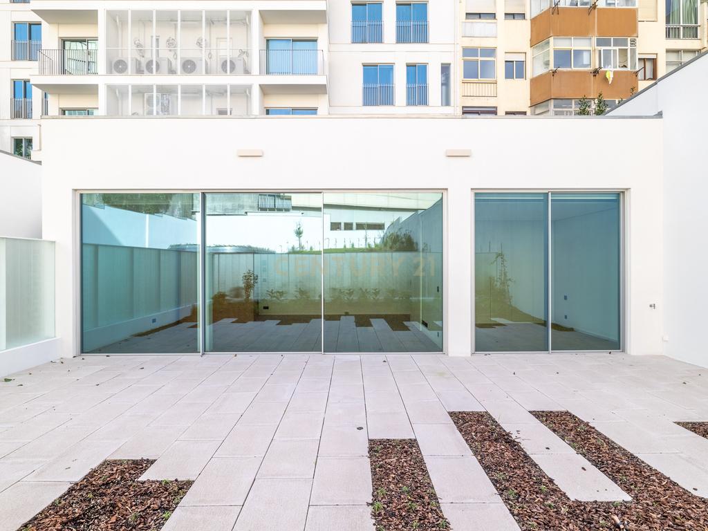 Apartamento T2 Condomínio Enlight, Avenida da Boavista - Image 24