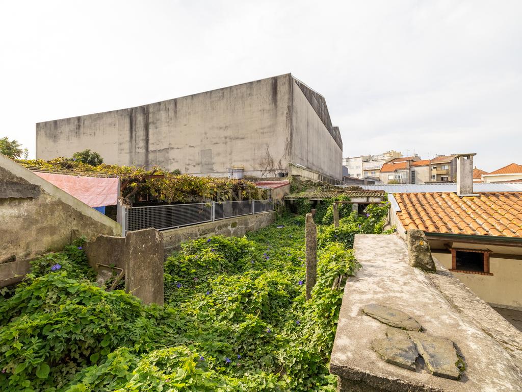 Moradia à Venda no Coração do Porto - Image 9