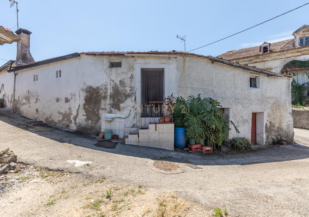 Moradia  com terreno na Corujeira (Ribeira de Frades) - Coimbra - Image 3