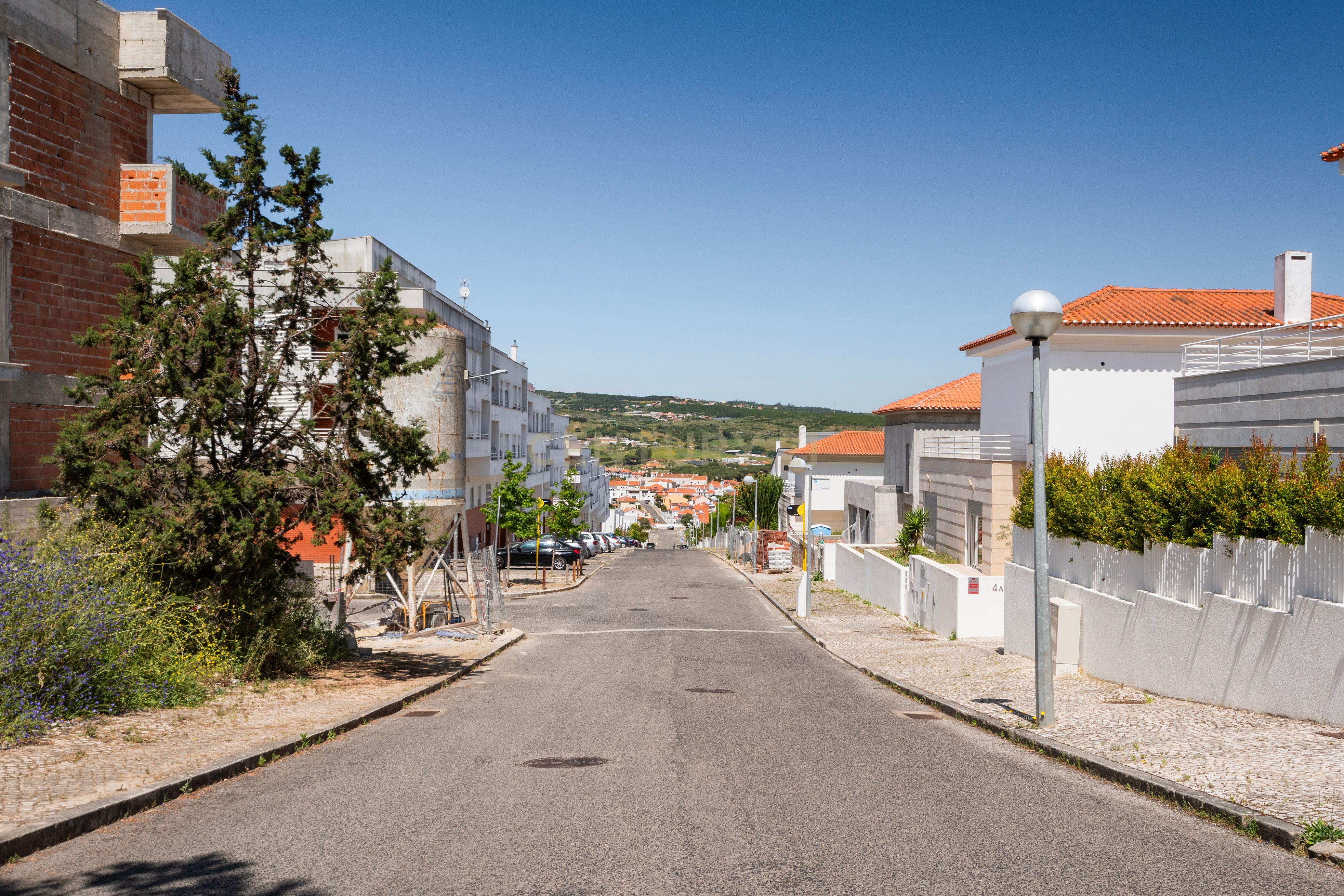 Moradia Isolada T3 - Loures - Image 3