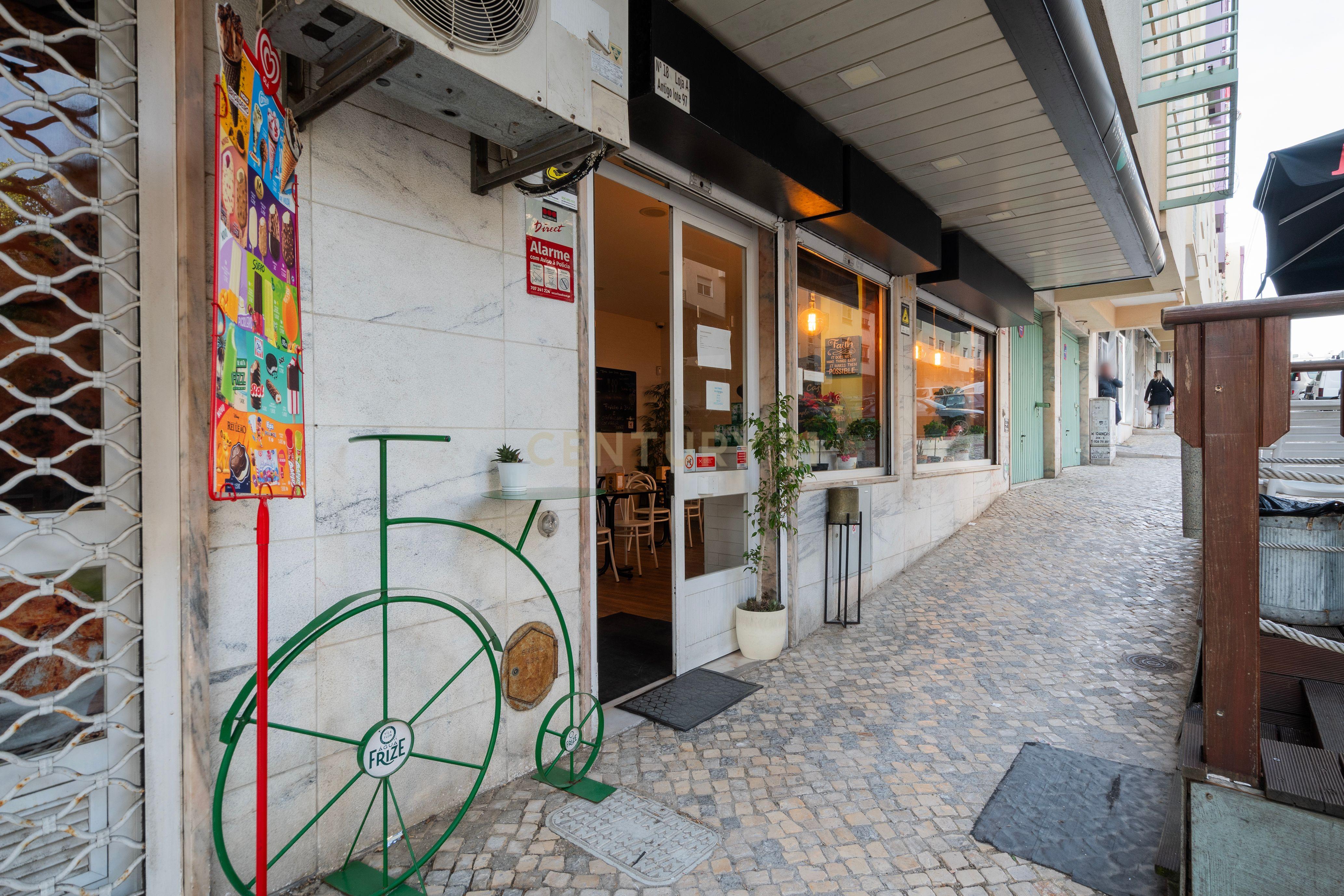 Espaço Comercial - Pastelaria - Monte Abraão - Queluz-Massamá - Image 3