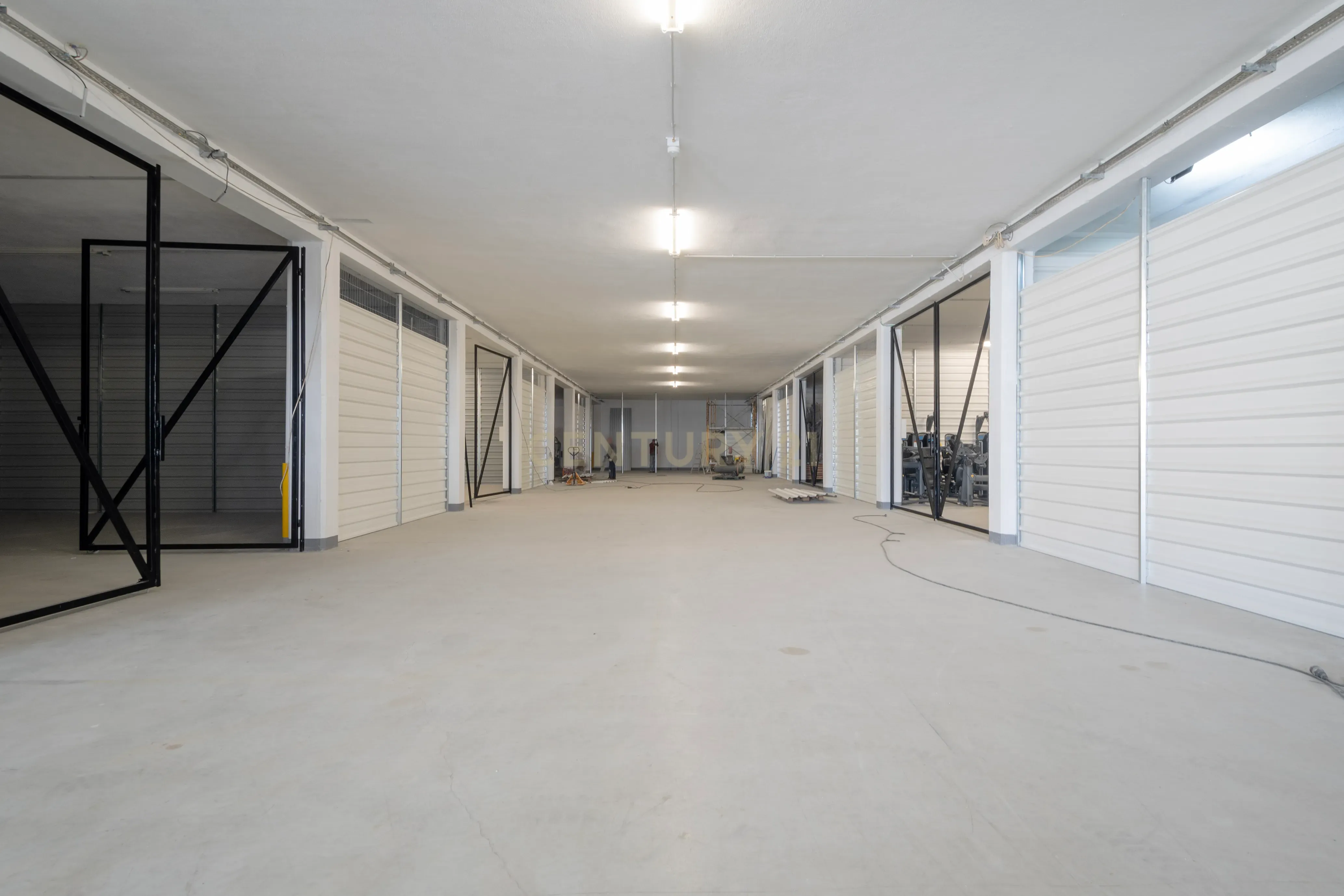 Excelente armazém - 70m2 - Image 1