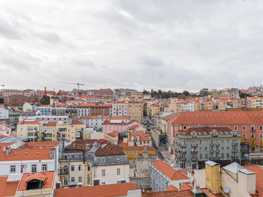 Descubra o Charme da Rua da Bombarda: T3 com Terraço e Vista Deslumbrante! - Image 24