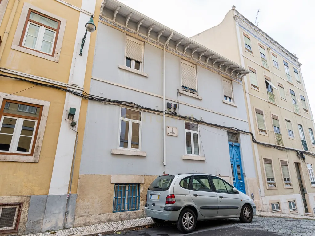 Descubra o Charme da Rua da Bombarda: T3 com Terraço e Vista Deslumbrante! - Image 25