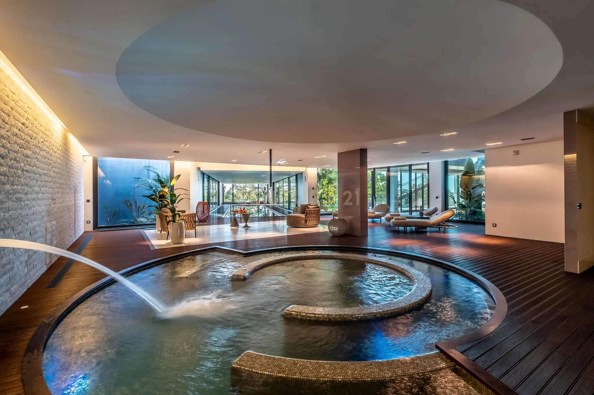 Mansão de Luxo com Vista Panorâmica na Exclusiva Quinta do Rei - Leiria - Image 1