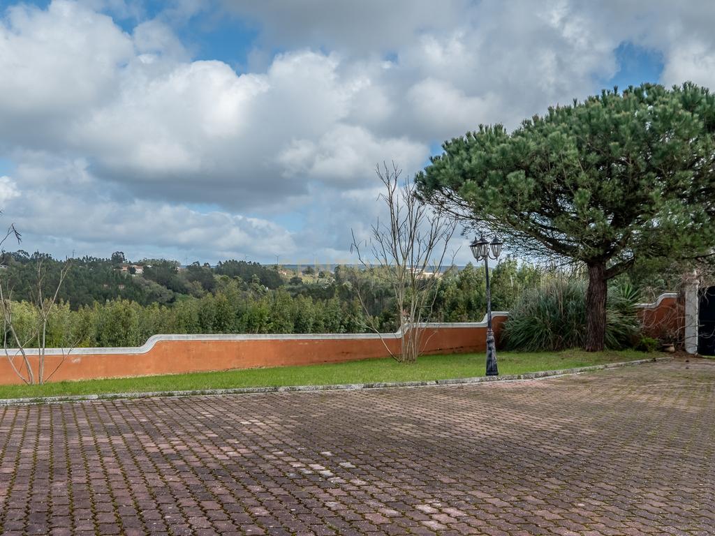 MORADIA TÉRREA DE LUXO - Caldas da Rainha - Image 57