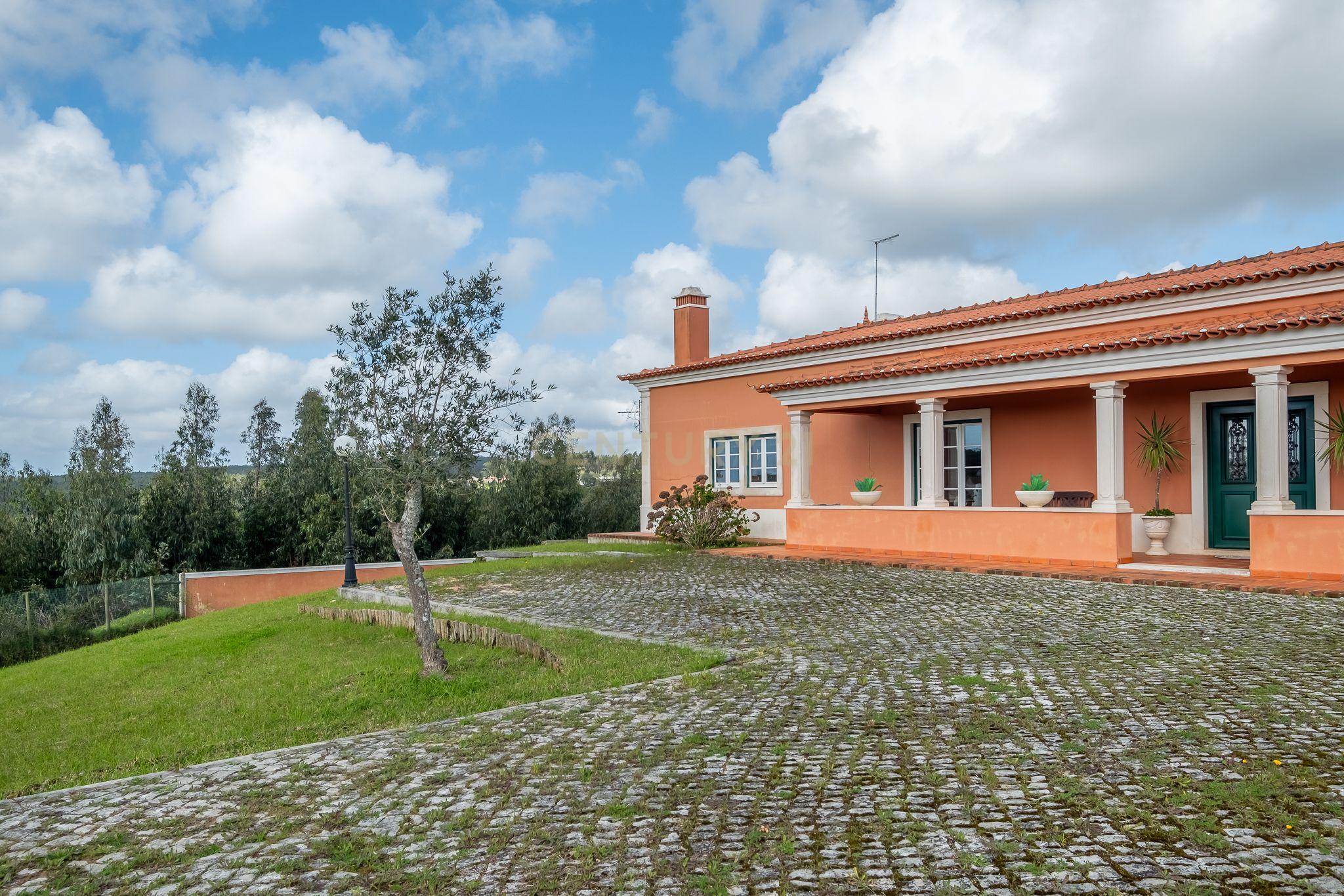 MORADIA TÉRREA DE LUXO - Caldas da Rainha - Image 7