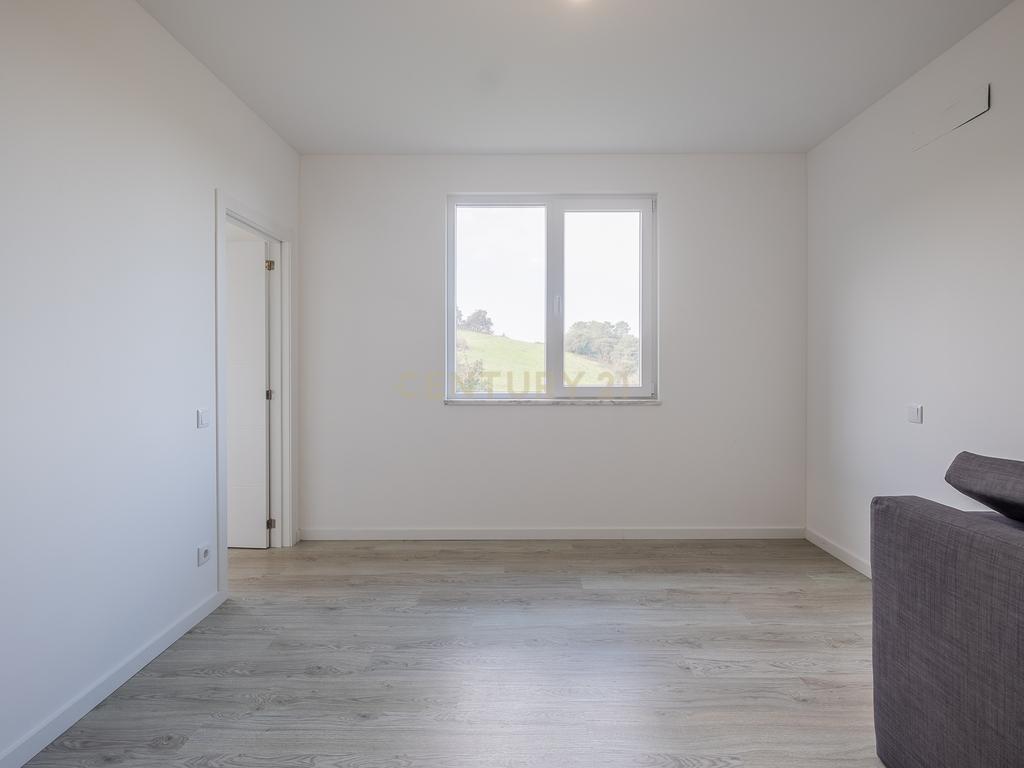 Viva a Vida que Sempre Sonhou no Gradil -Tranquilidade e Conforto a 40min de Lisboa (Terreno 27937m2) - Image 23