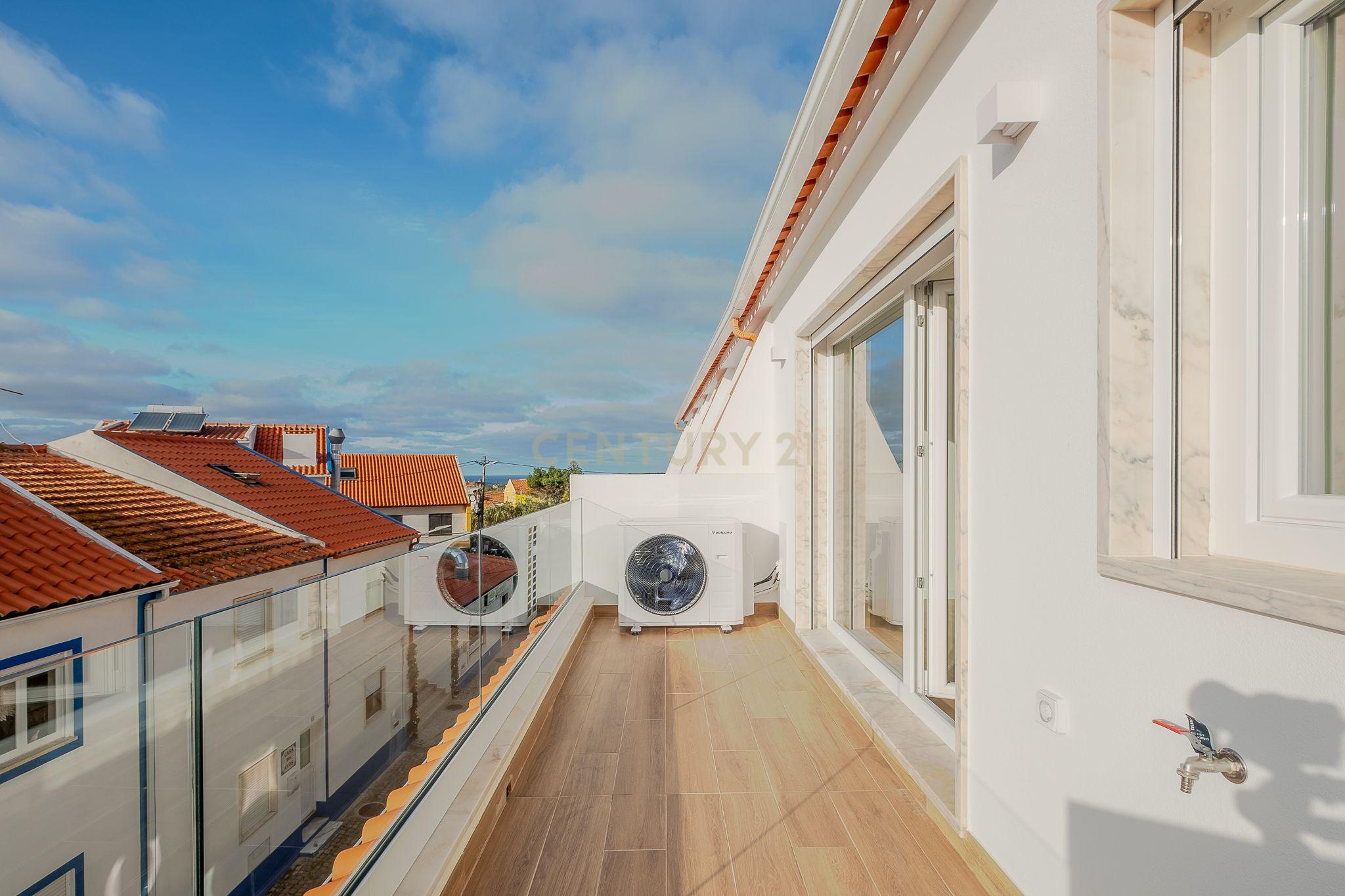 Moradia T2 TOTALMENTE REMODELADA com Vista Mar em Ribamar junto à Praia dos Coxos (ERICEIRA) Uma Oportunidade Única! - Image 20