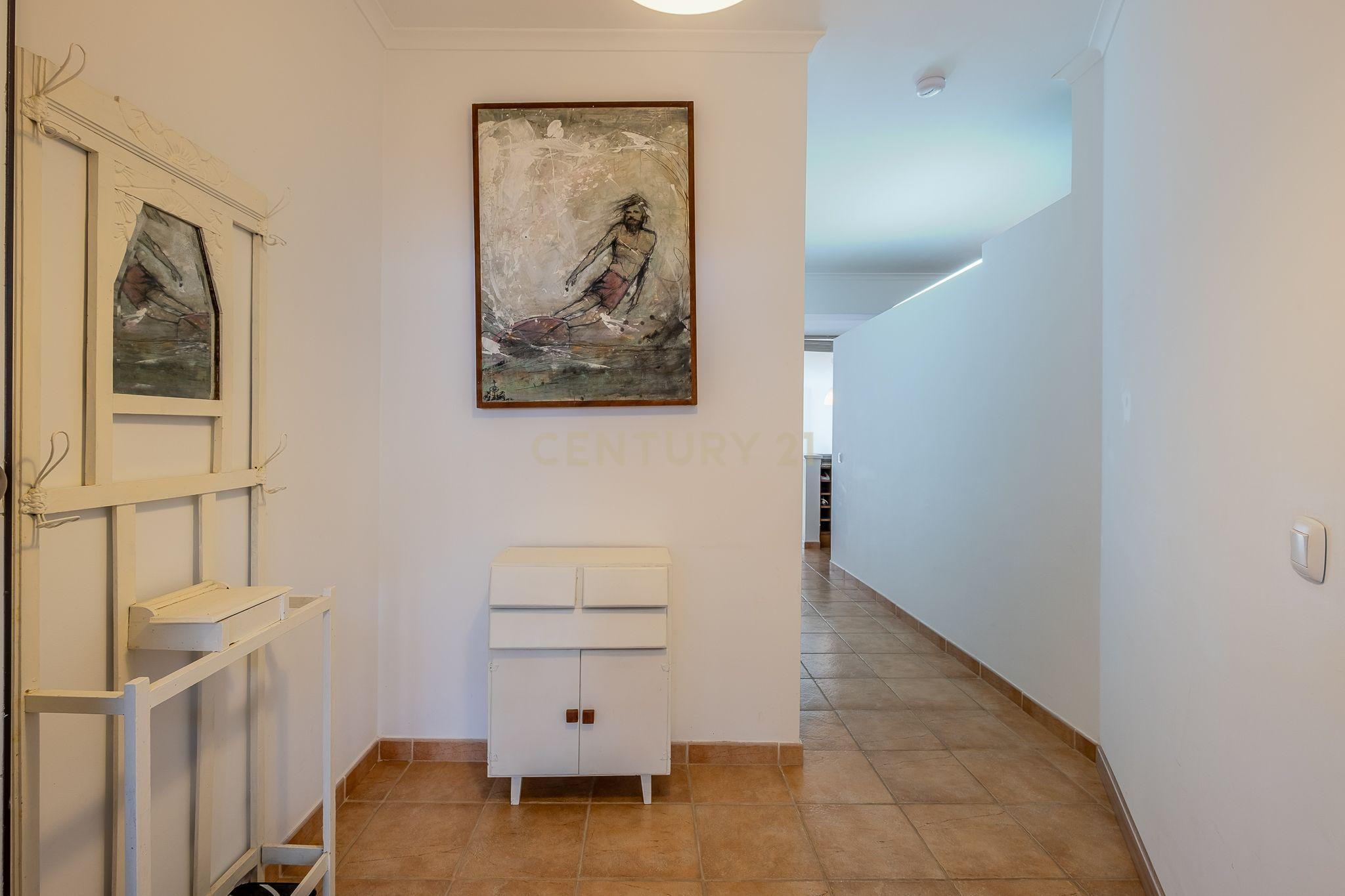 Apartamento T2+1 á beira mar da praia de São Lourenço. - Image 23