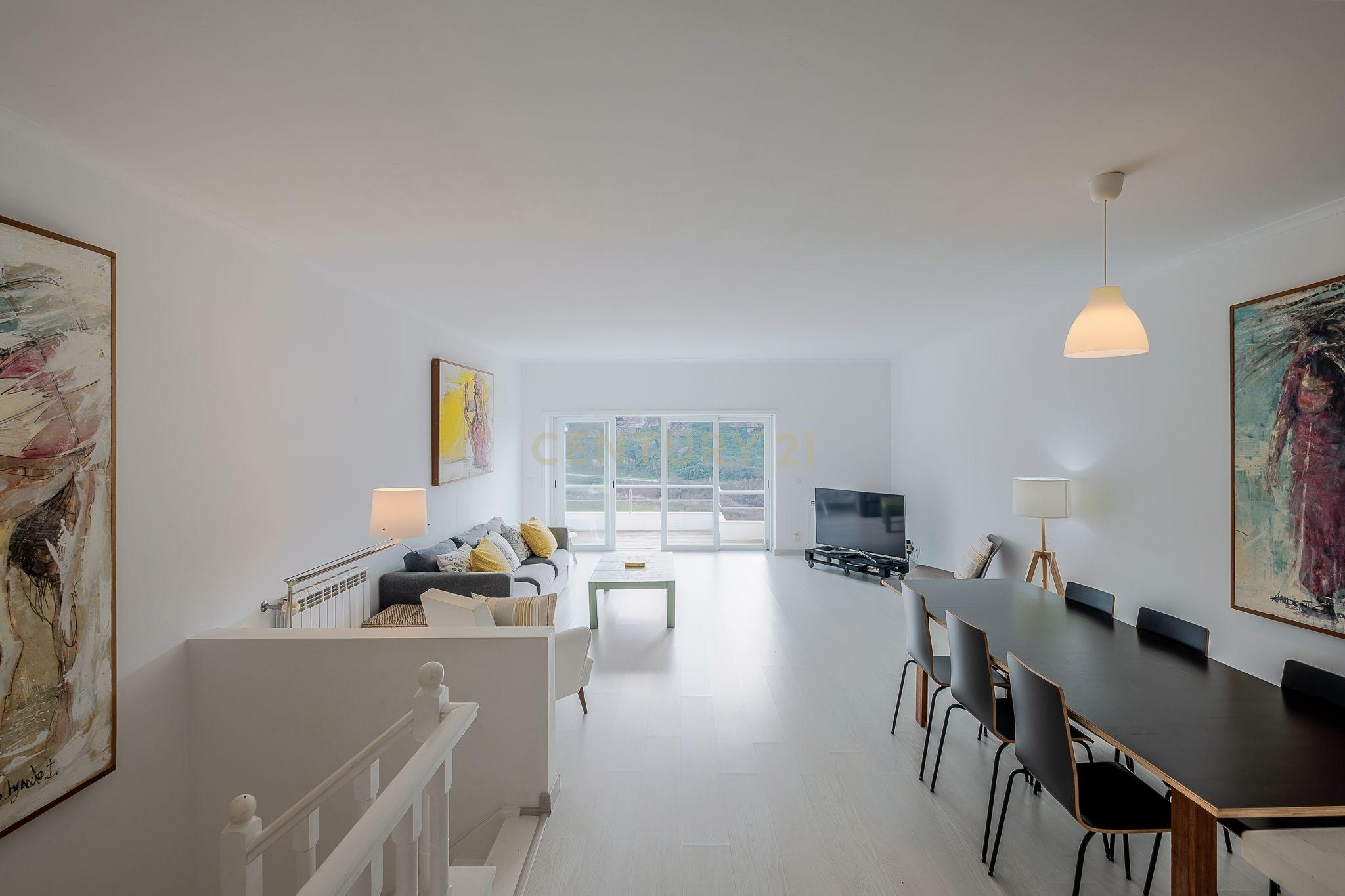 Apartamento T2+1 á beira mar da praia de São Lourenço. - Image 4