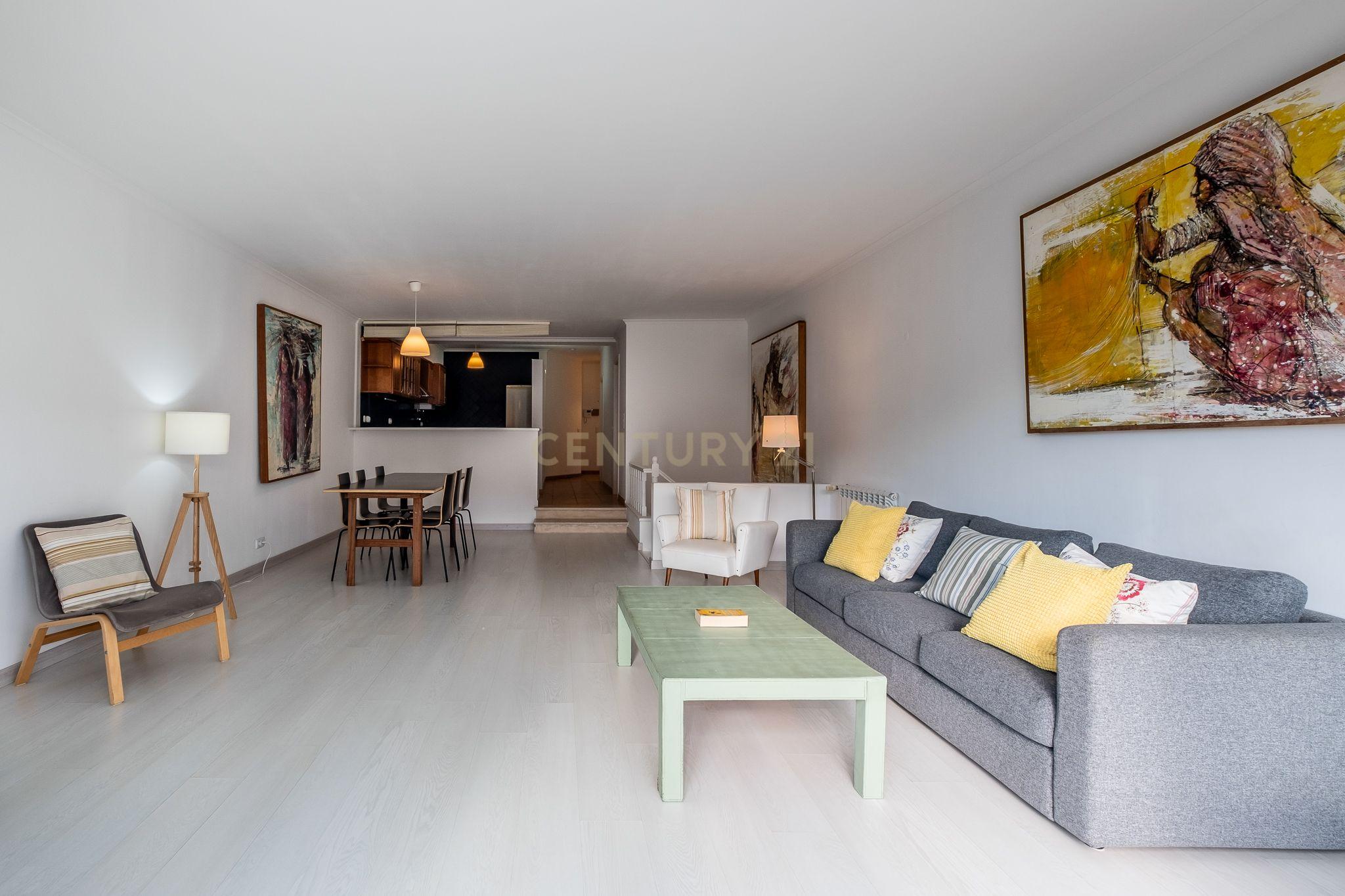 Apartamento T2+1 á beira mar da praia de São Lourenço. - Image 7