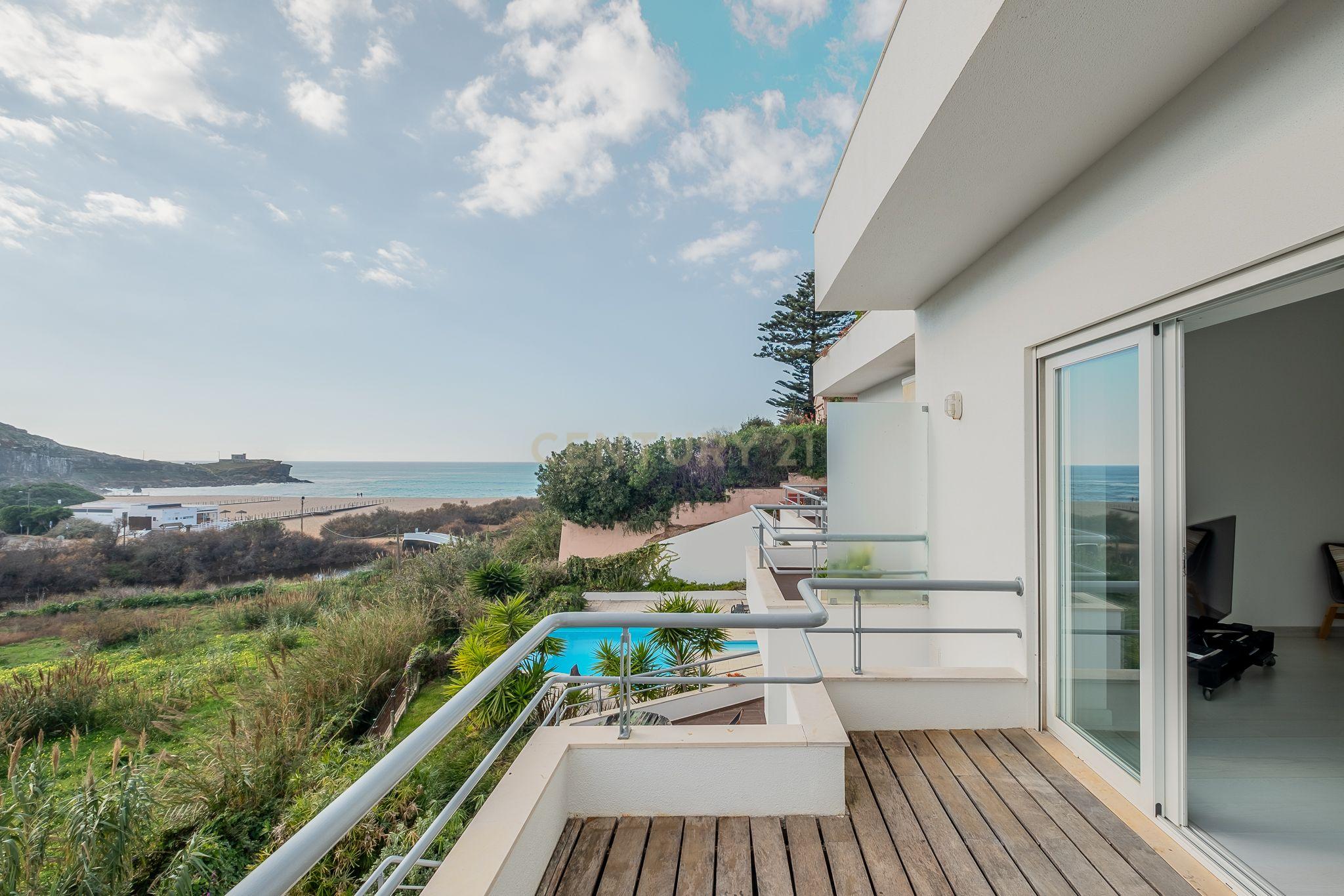 Apartamento T2+1 á beira mar da praia de São Lourenço. - Image 8