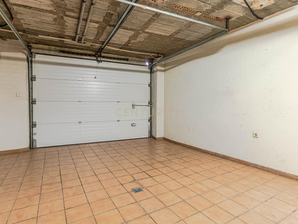 undefined - Image 45