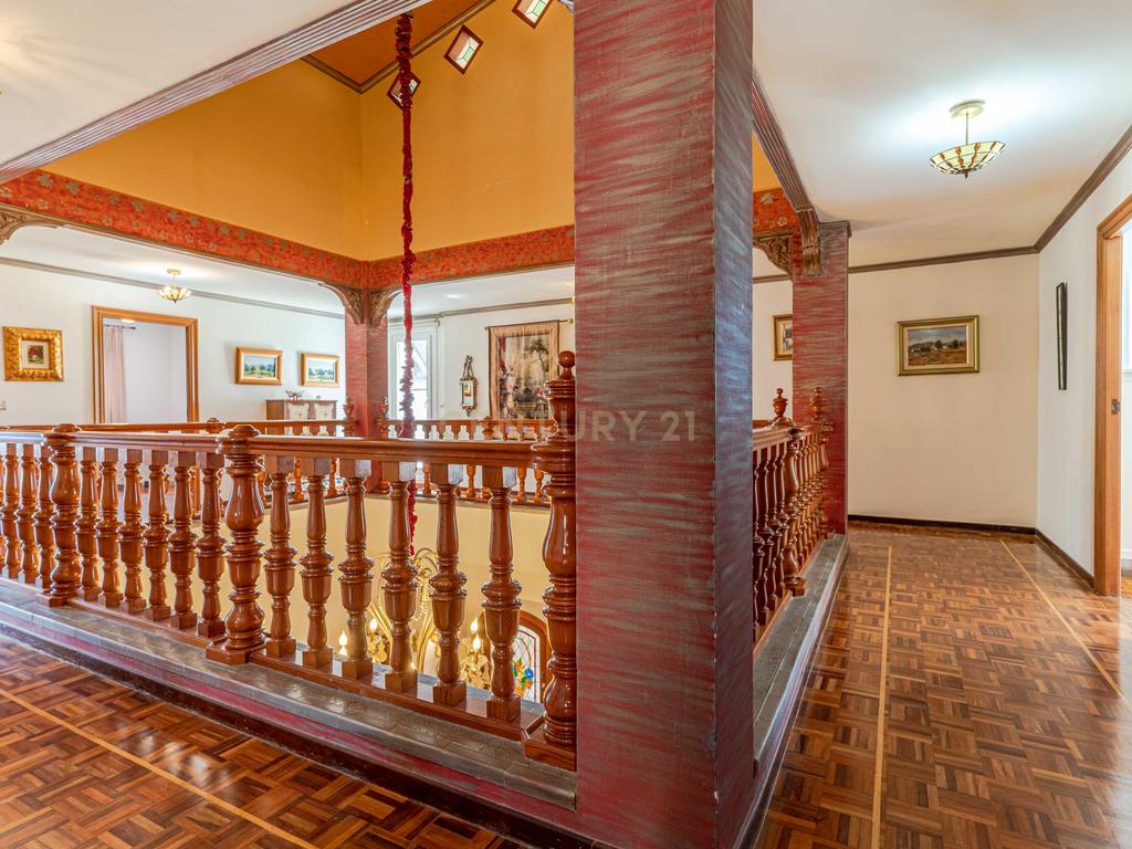 undefined - Image 32