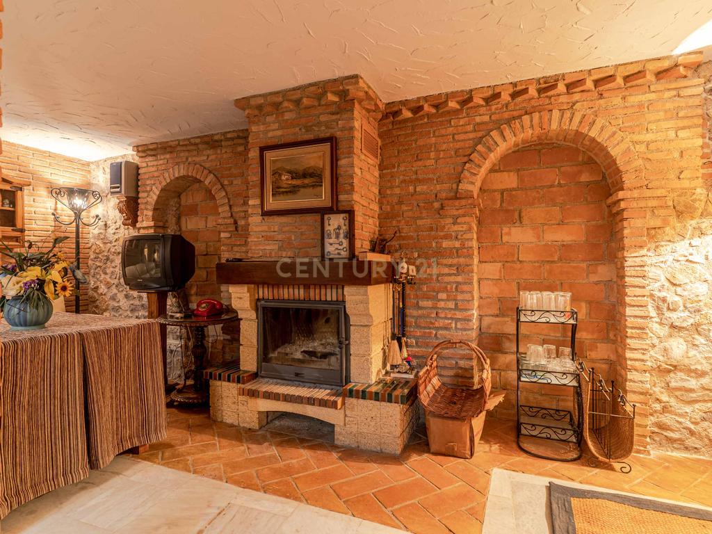 undefined - Image 61