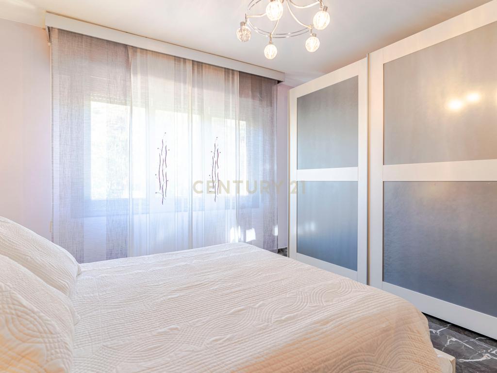 undefined - Image 34