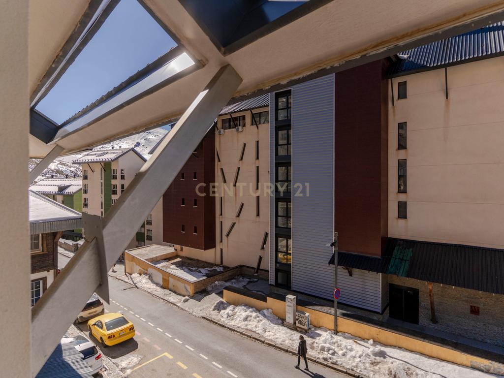 undefined - Image 3