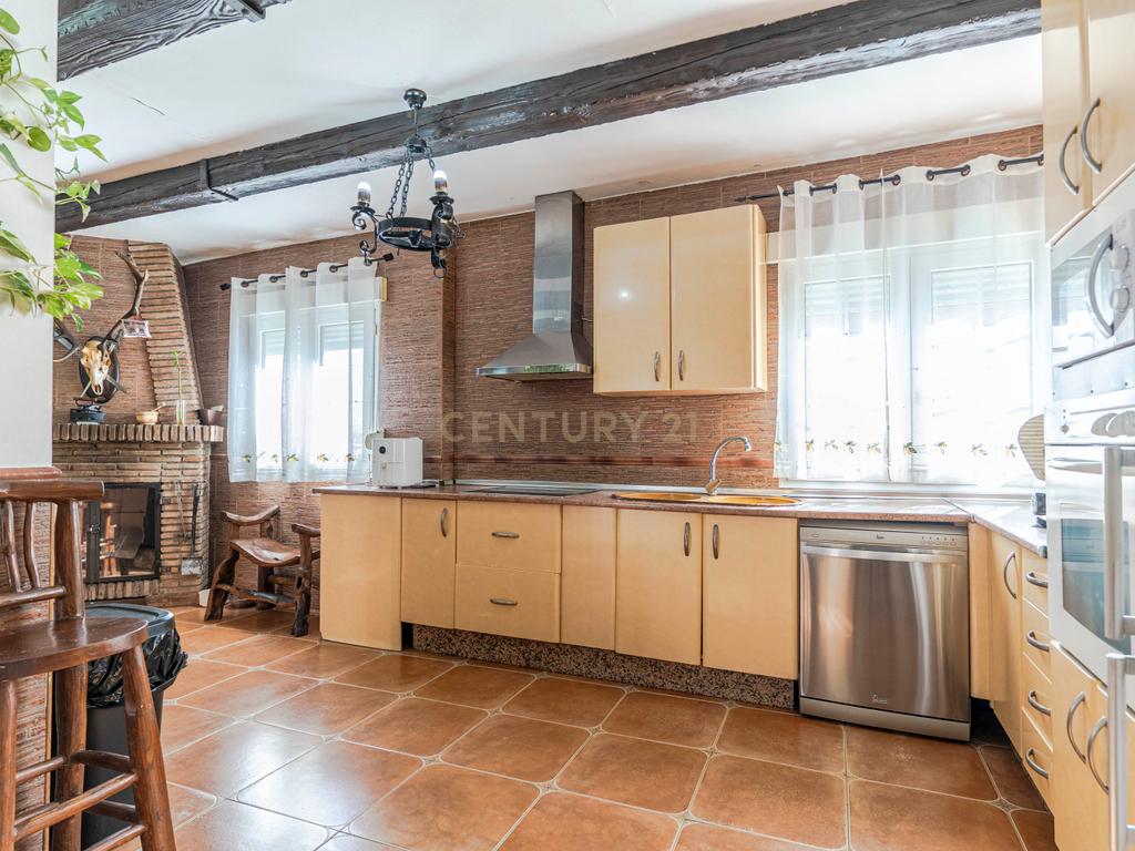 undefined - Image 2