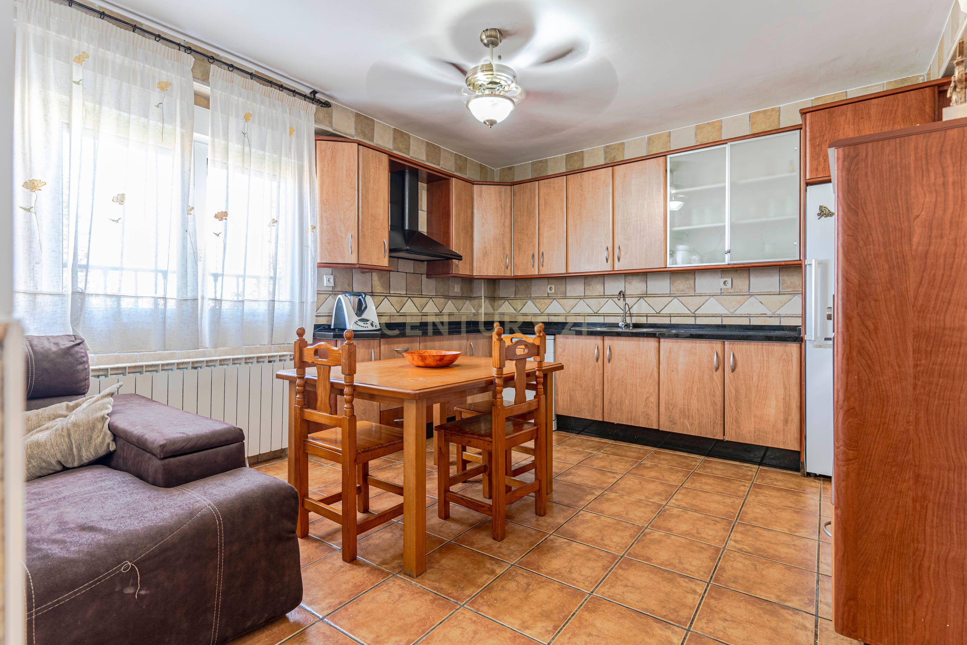 undefined - Image 15