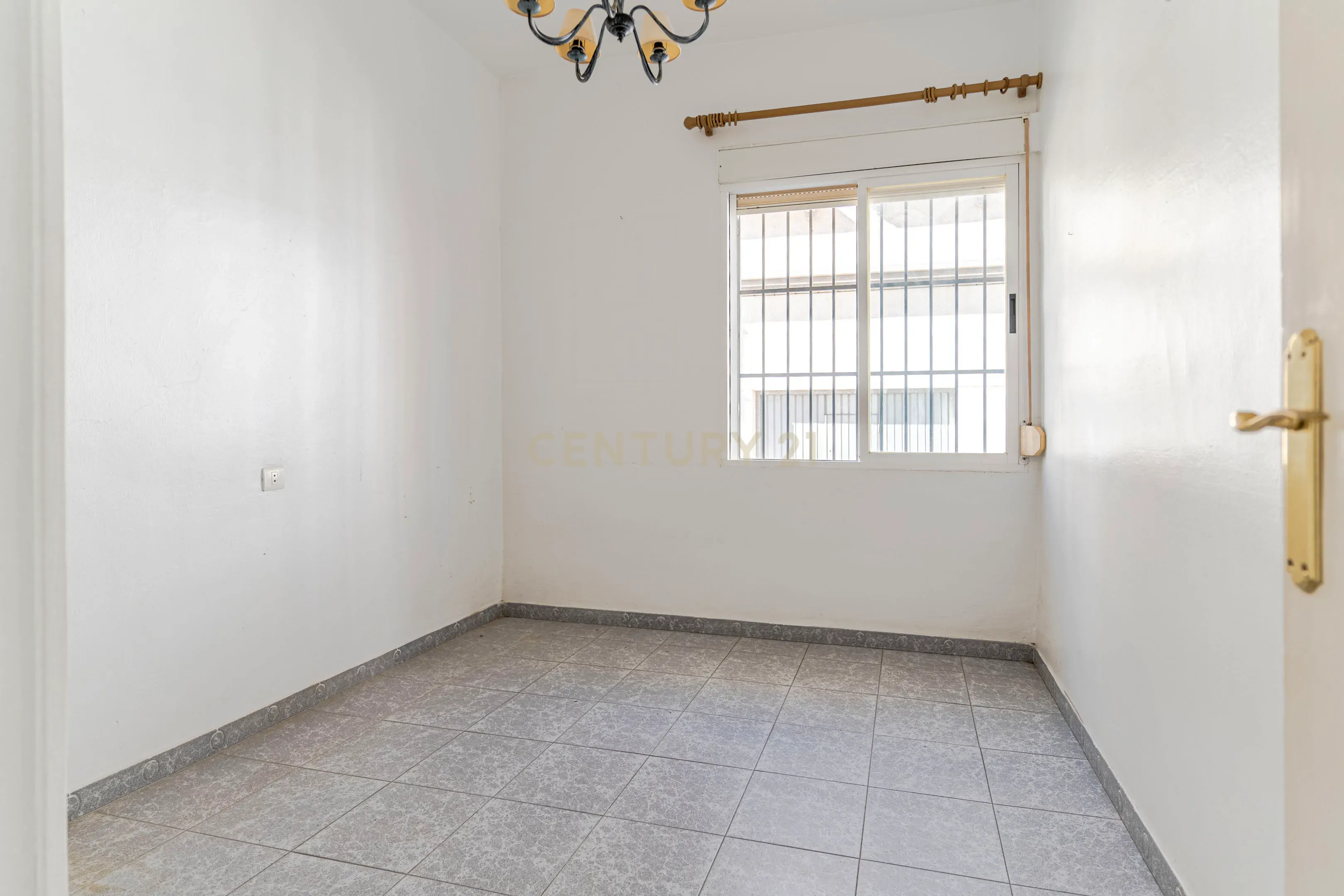 undefined - Image 13