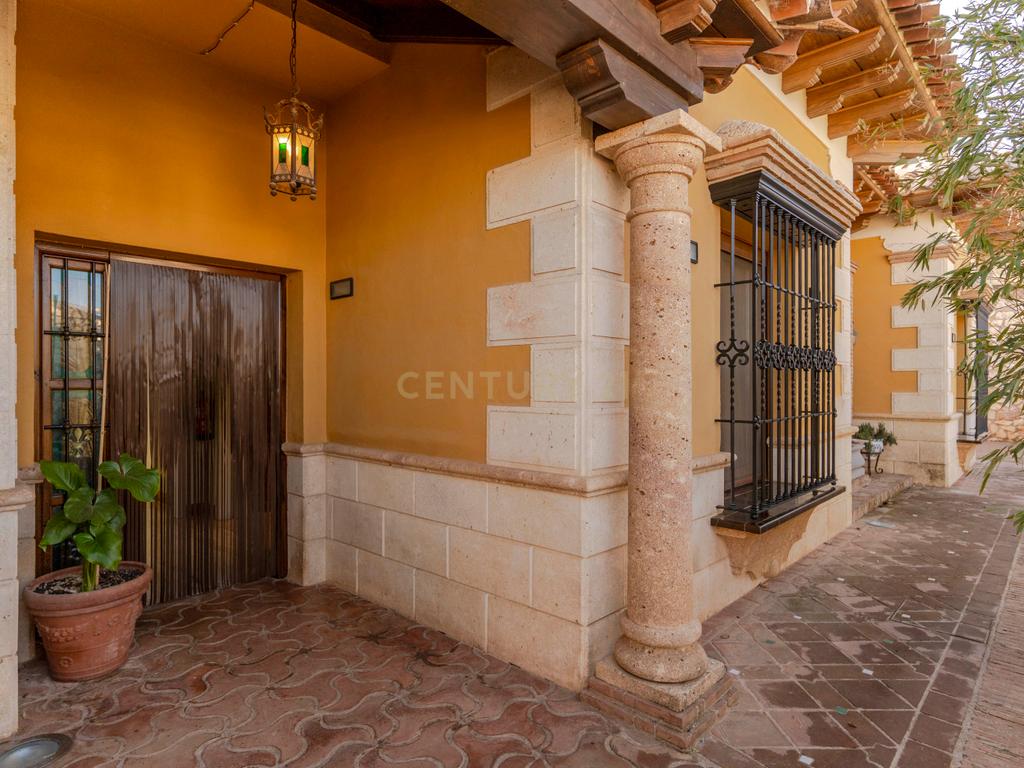 undefined - Image 2