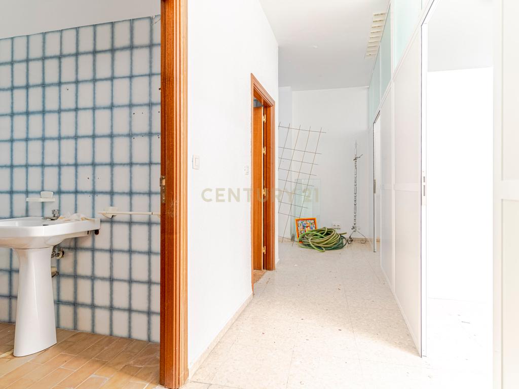 undefined - Image 9