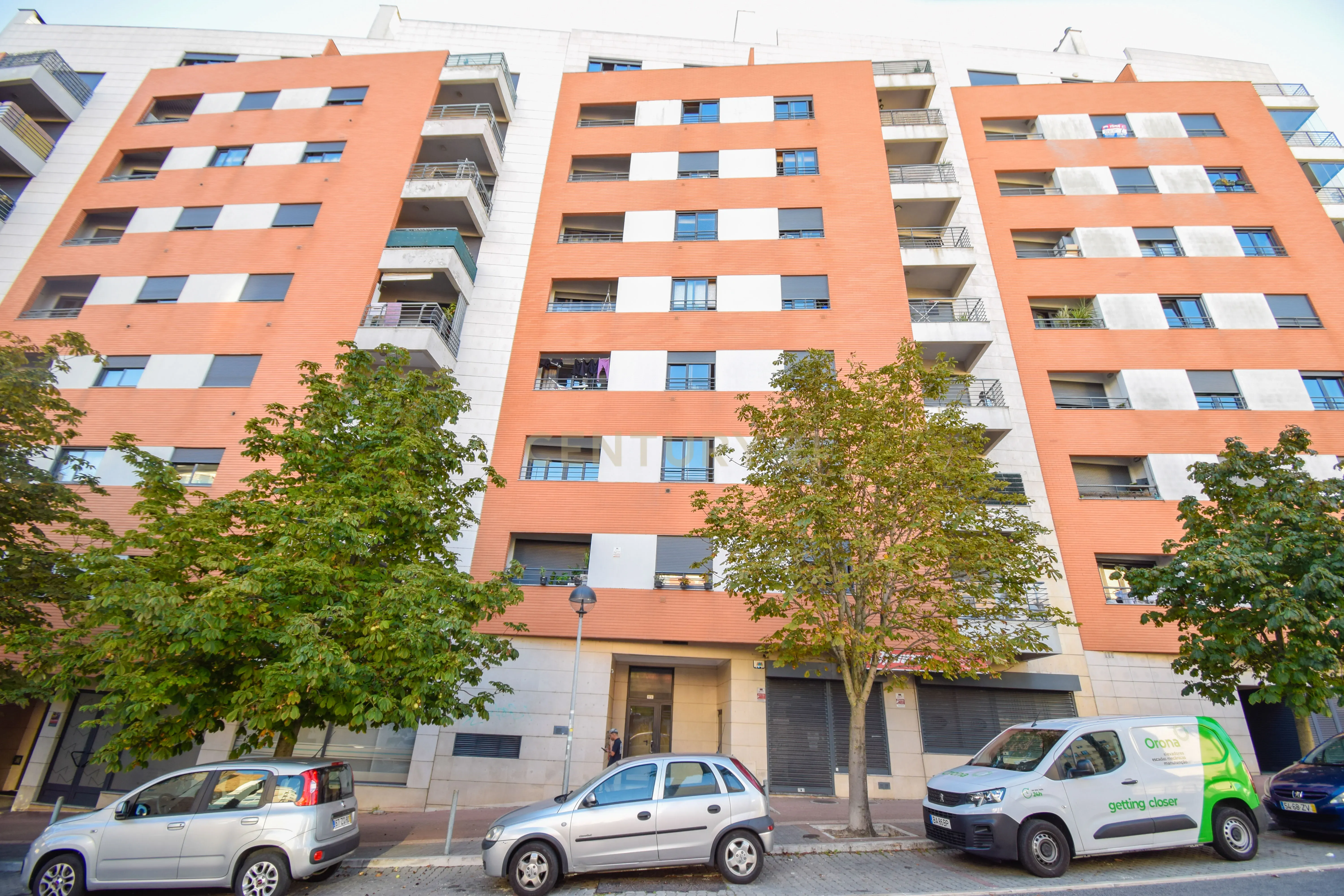 Colinas Do Cruzeiro Odivelas Apartamento 4 Assoalhadas - Image 1