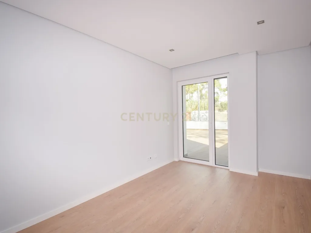 Apartamento T3 a estrear na Urbanização Quinta das Marianas - Image 66