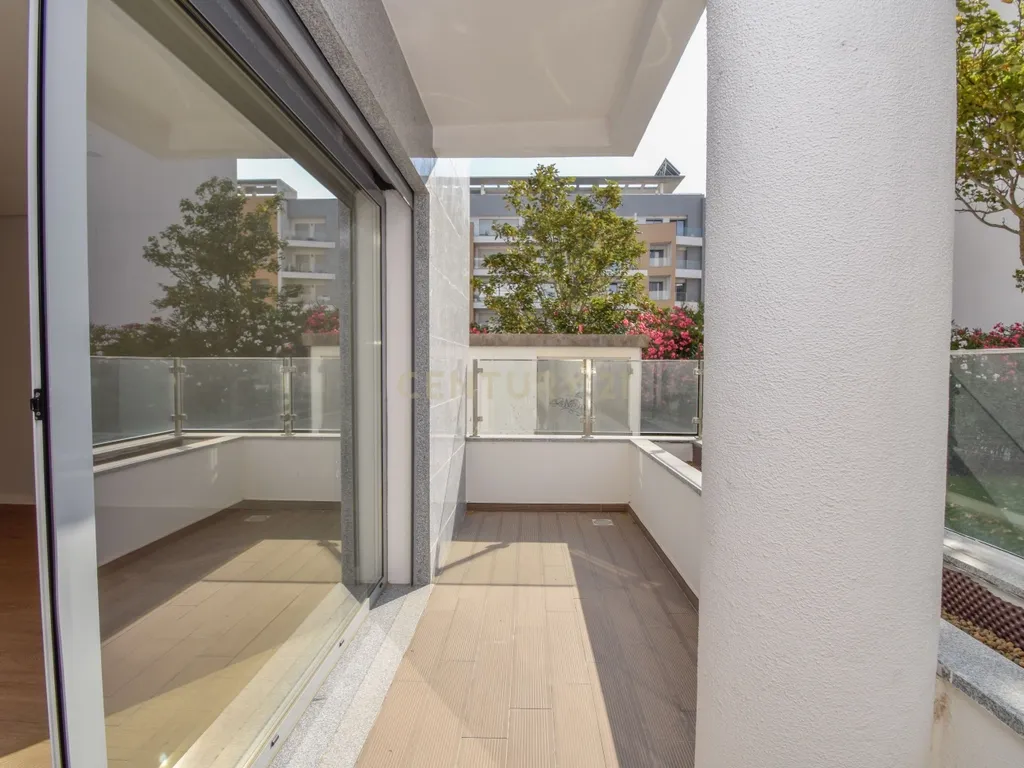 Apartamento T3 a estrear na Urbanização Quinta das Marianas - Image 8