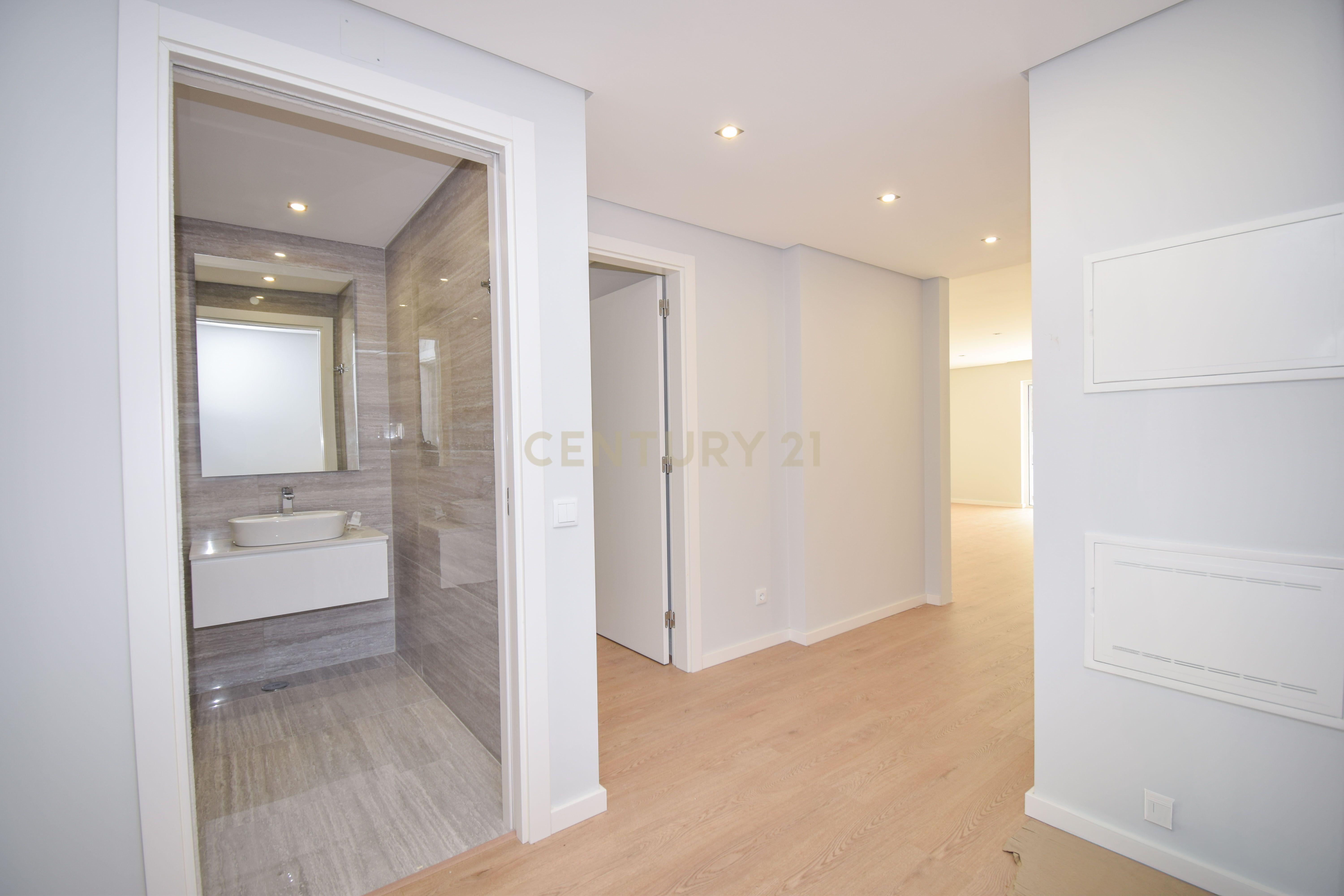 Apartamento T3 a estrear na Urbanização Quinta das Marianas - Image 17