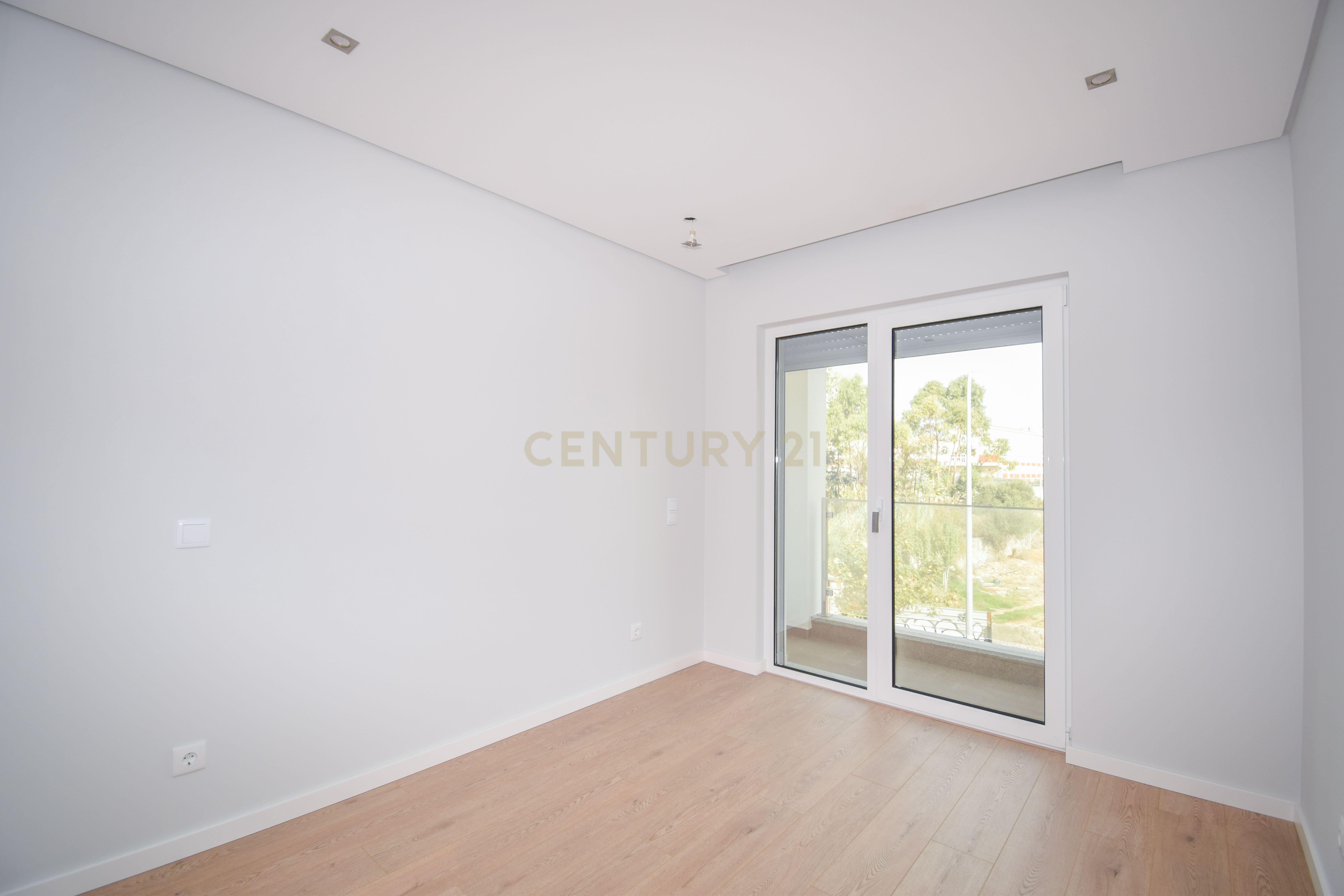 Apartamento T3 a estrear na Urbanização Quinta das Marianas - Image 24