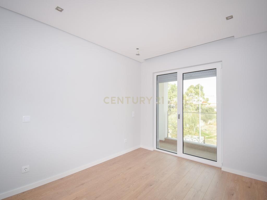Apartamento T3 a estrear na Urbanização Quinta das Marianas - Image 21