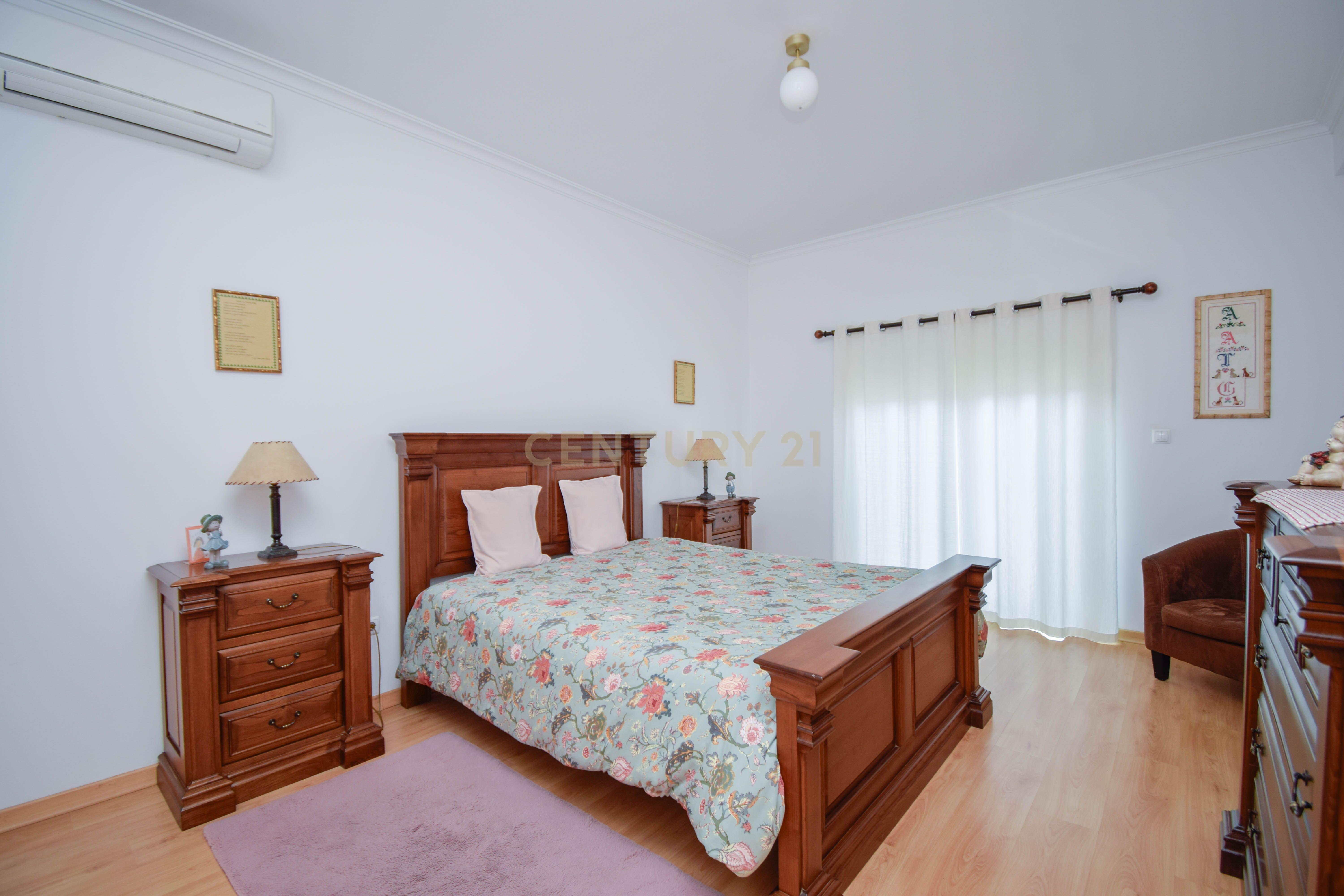 Moradia T4 com muito charme em Alcochete - Image 28