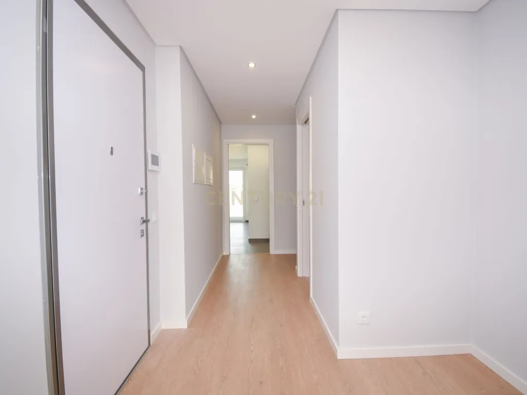 Apartamento T3 a estrear na Urbanização Quinta das Marianas - Image 32