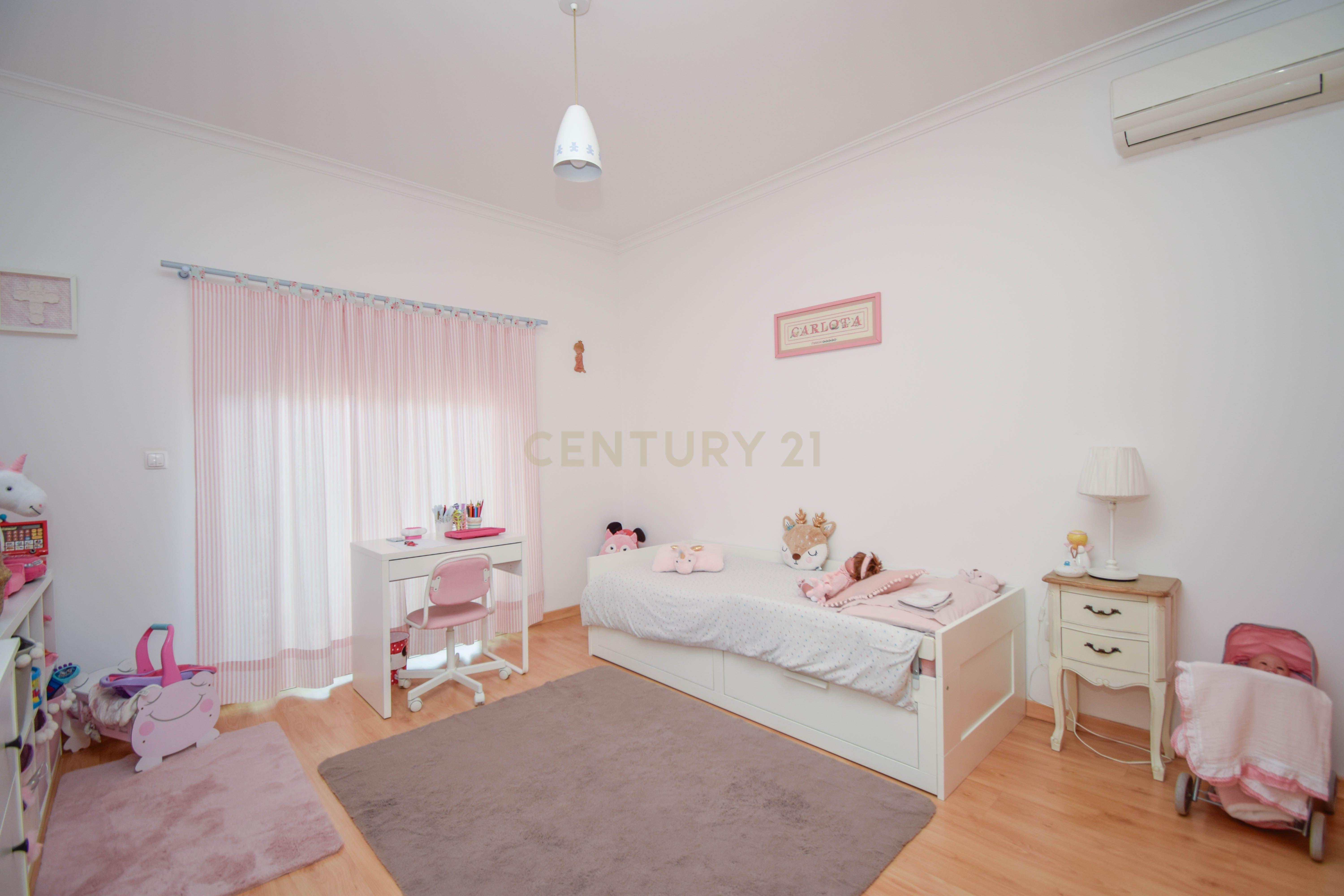 Moradia T4 com muito charme em Alcochete - Image 31