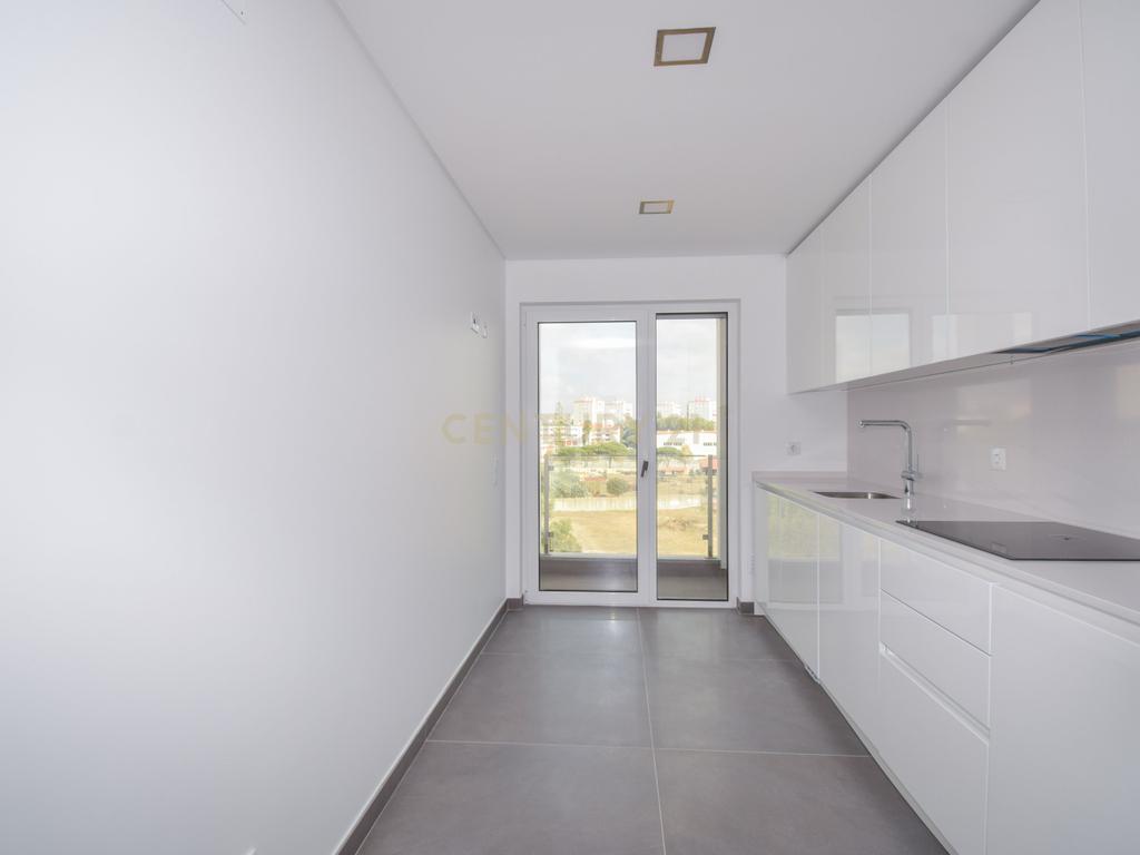 Apartamento T3 a estrear na Urbanização Quinta das Marianas - Image 42
