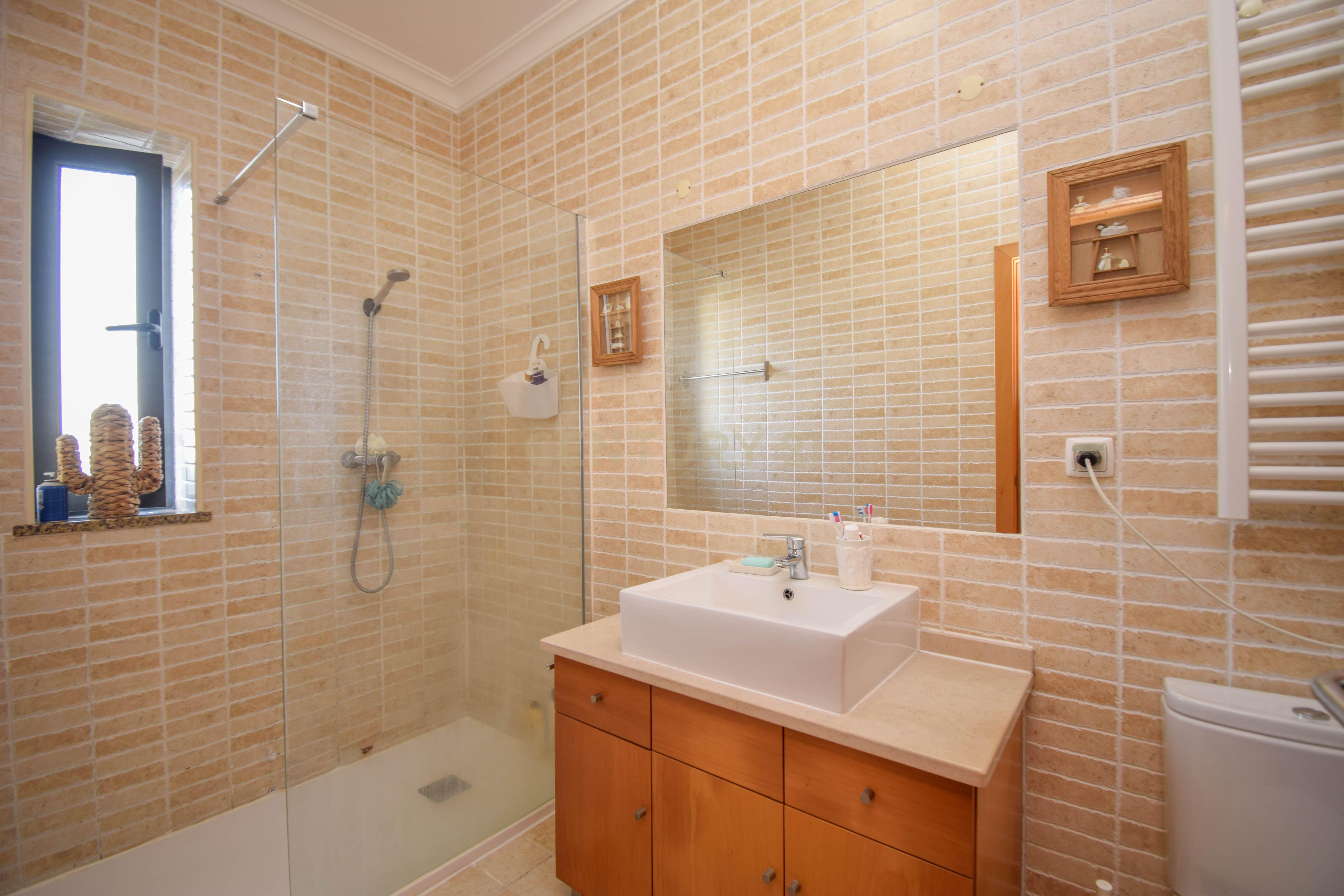 Moradia T4 com muito charme em Alcochete - Image 24