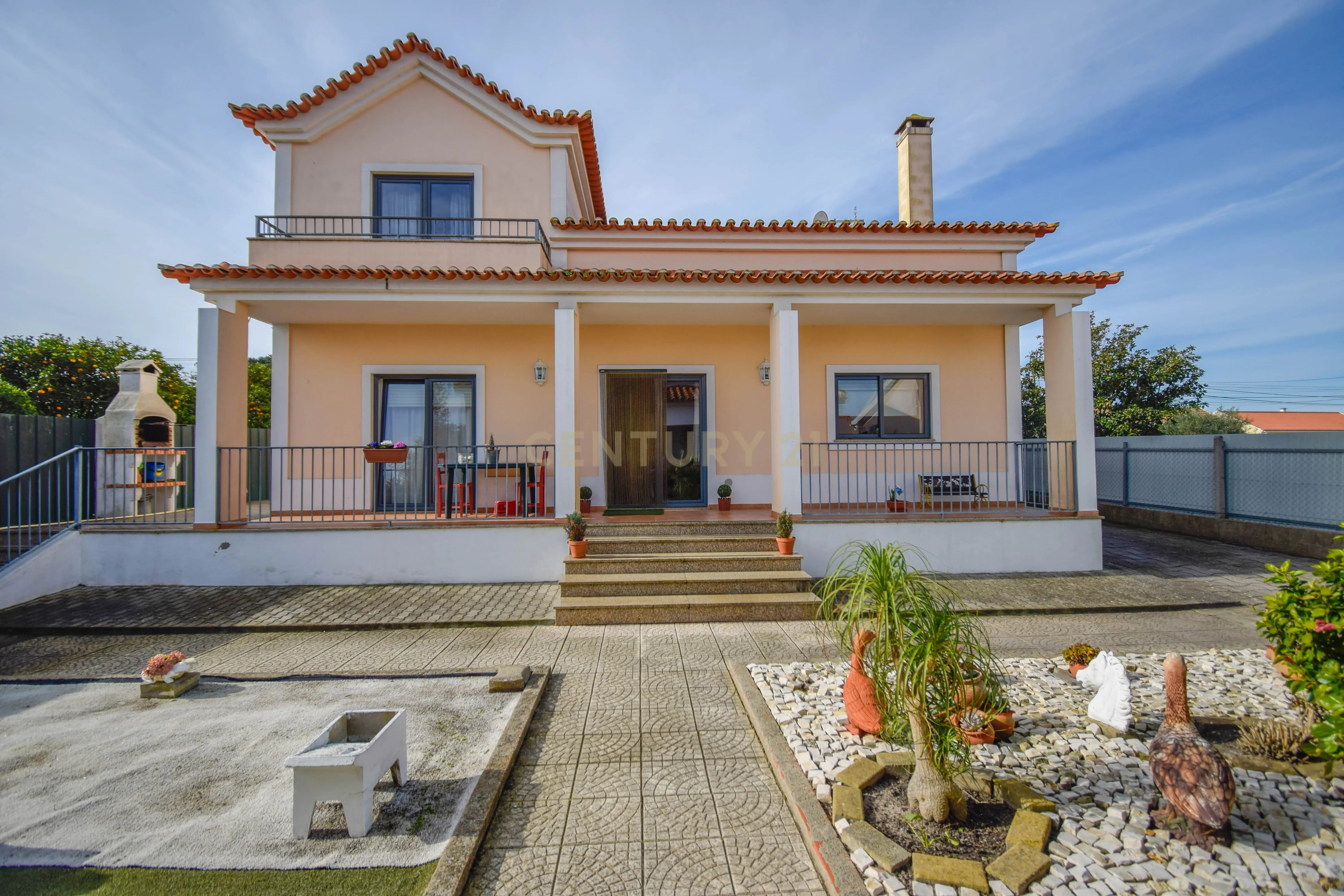 Moradia T4 com muito charme em Alcochete - Image 1
