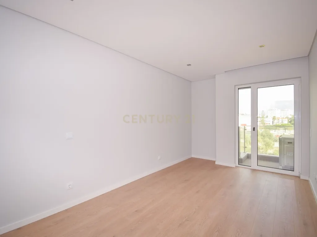 Apartamento T3 a estrear na Urbanização Quinta das Marianas - Image 47