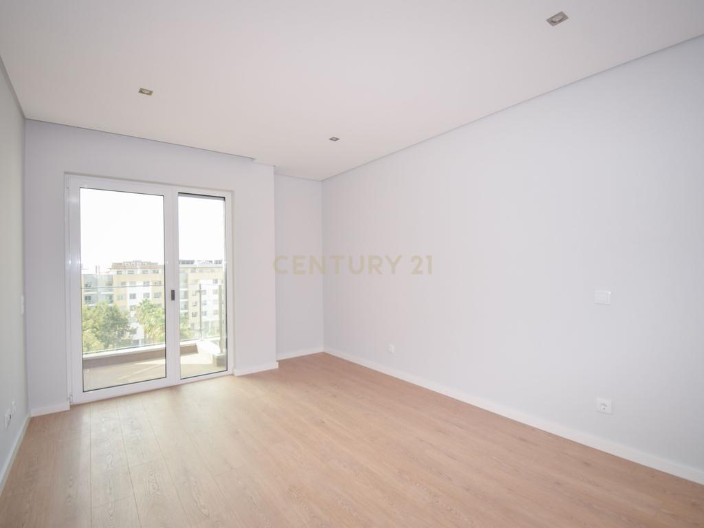 Apartamento T3 a estrear na Urbanização Quinta das Marianas - Image 48