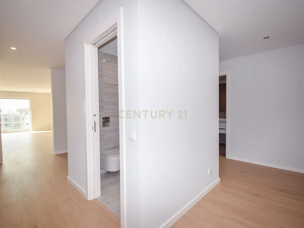 Apartamento T3 a estrear na Urbanização Quinta das Marianas - Image 55