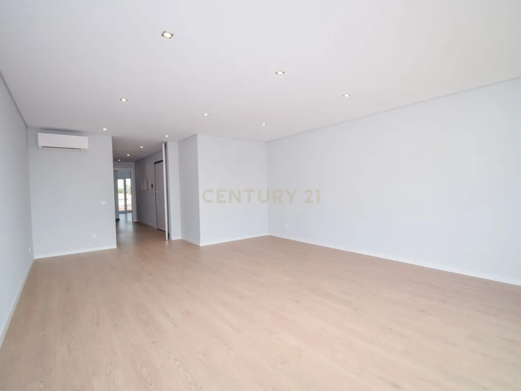 Apartamento T3 a estrear na Urbanização Quinta das Marianas - Image 56