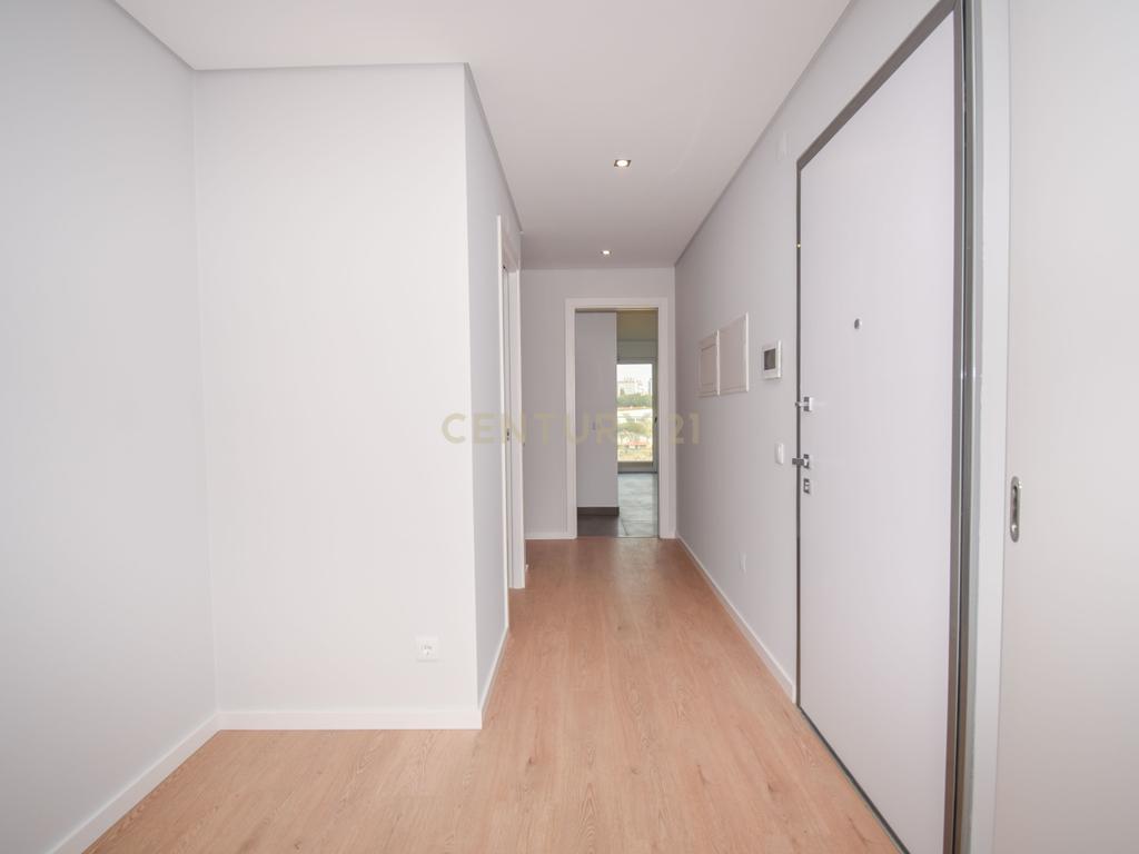 Apartamento T3 a estrear na Urbanização Quinta das Marianas - Image 54